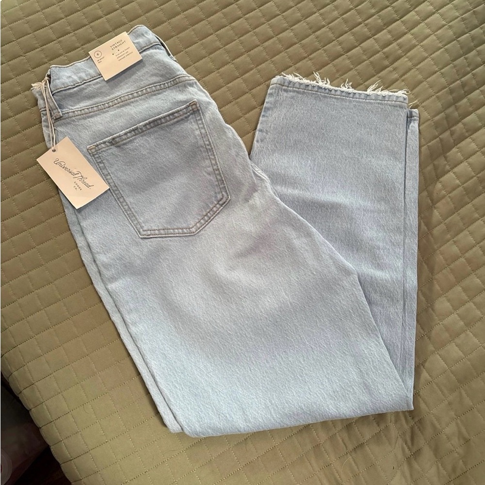 Universal Thread Light Wash Ankle Jeans